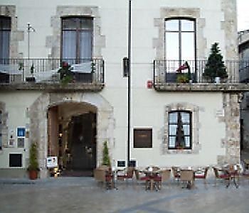 Hotel Comte Tallaferro バサルー エクステリア 写真